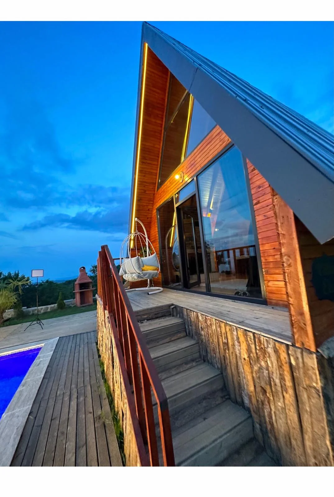 Jakuzili Bungalov