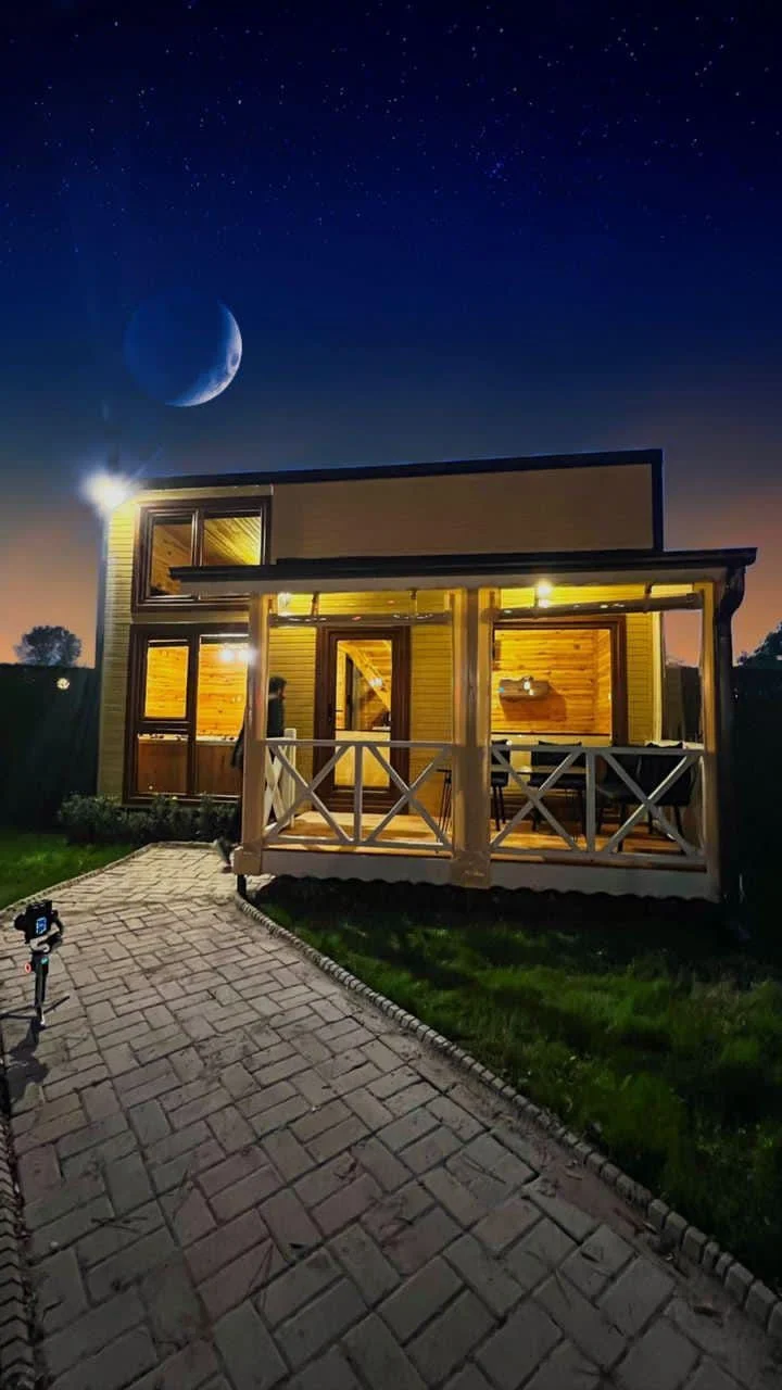 Jakuzili Tiny House